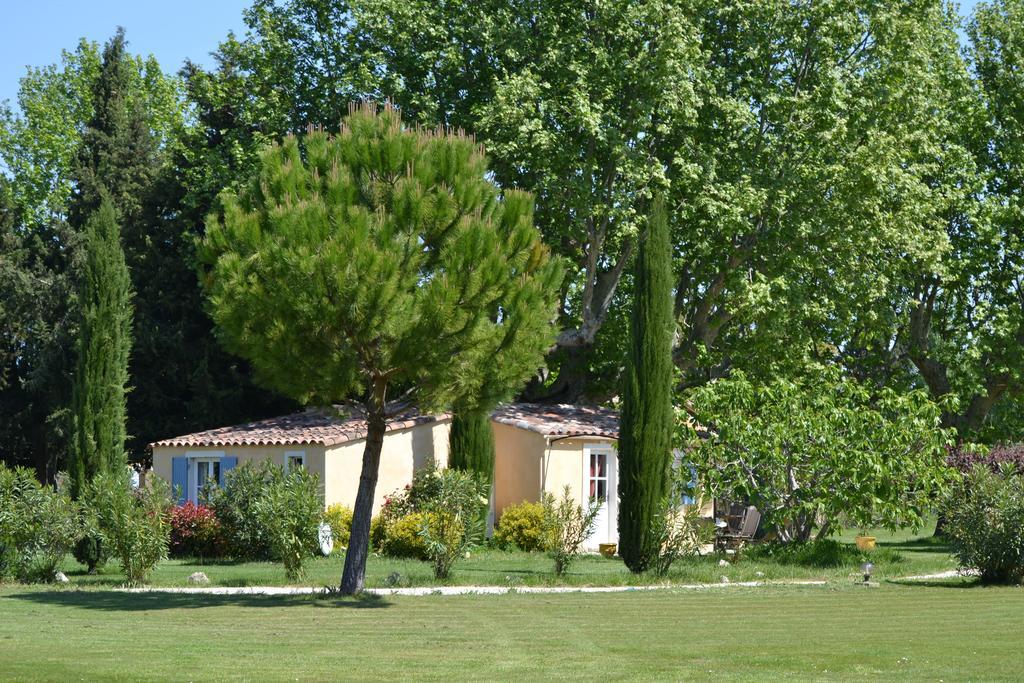 Domaine De Fontbelle Bed & Breakfast Graveson Ngoại thất bức ảnh