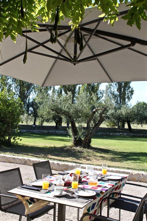 Domaine De Fontbelle Bed & Breakfast Graveson Ngoại thất bức ảnh